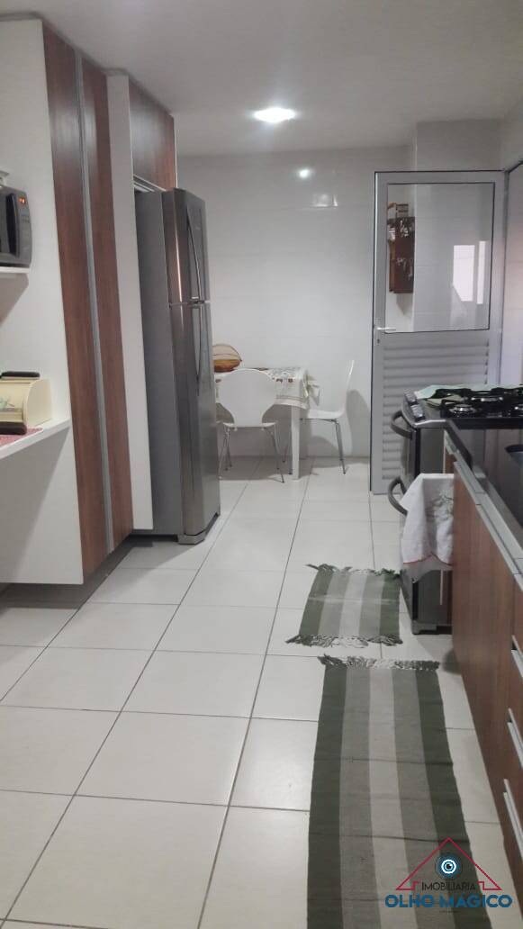 Apartamento à venda com 4 quartos, 194m² - Foto 19