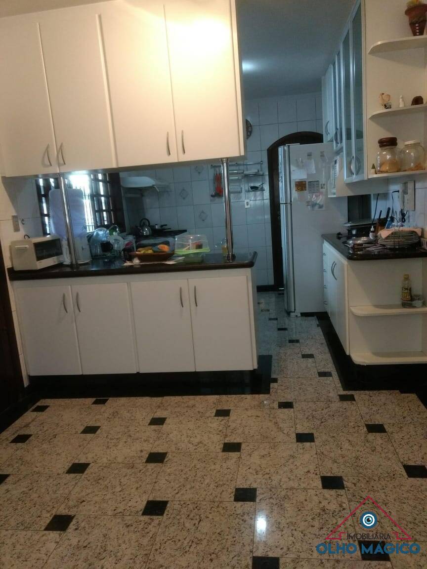 Sobrado à venda com 5 quartos, 515m² - Foto 2