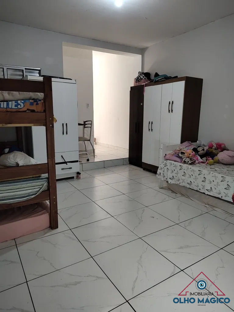 Casa à venda com 5 quartos, 125m² - Foto 11