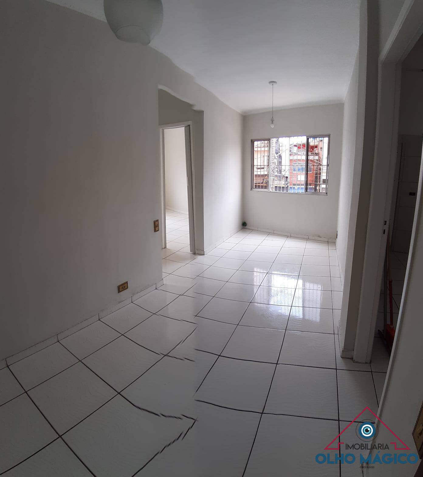 Apartamento à venda com 2 quartos, 64m² - Foto 2