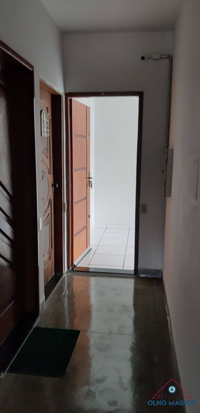 Apartamento à venda com 2 quartos, 64m² - Foto 11