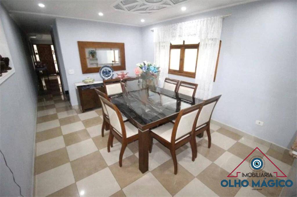 Sobrado à venda com 4 quartos, 250m² - Foto 2