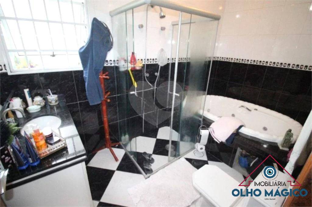 Sobrado à venda com 4 quartos, 250m² - Foto 17