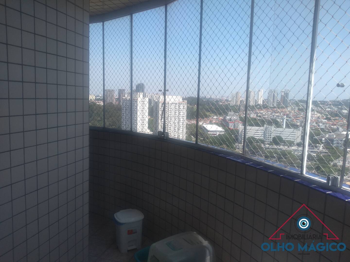 Apartamento à venda com 3 quartos, 164m² - Foto 2