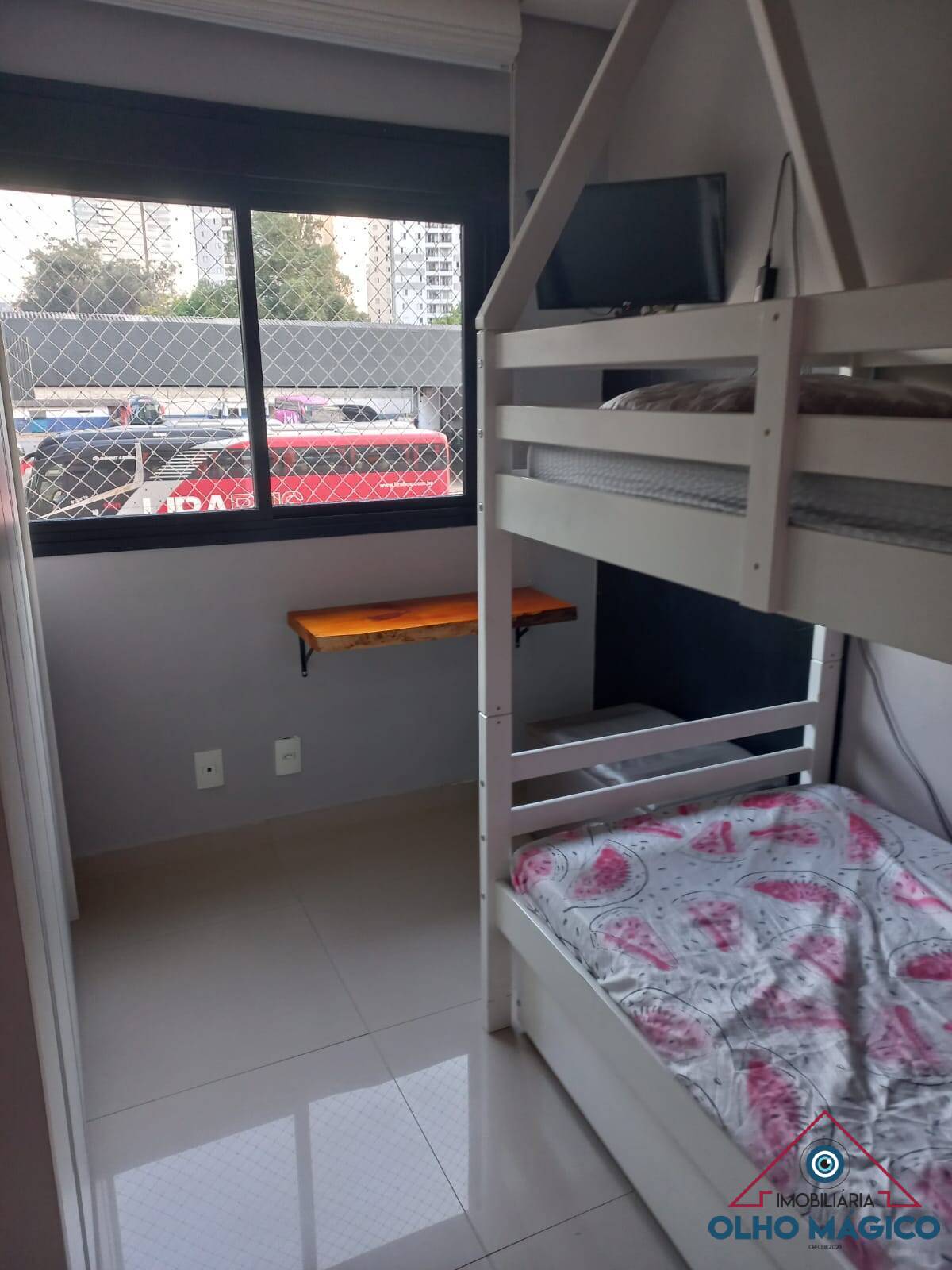 Apartamento à venda com 2 quartos, 62m² - Foto 1