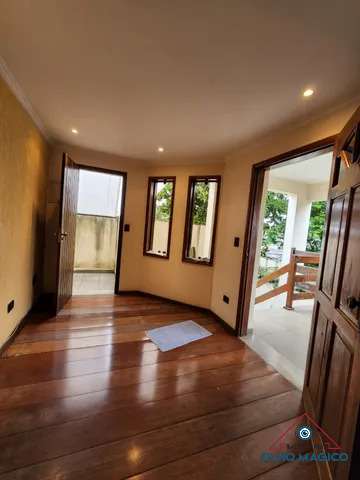 Casa à venda com 4 quartos, 300m² - Foto 7