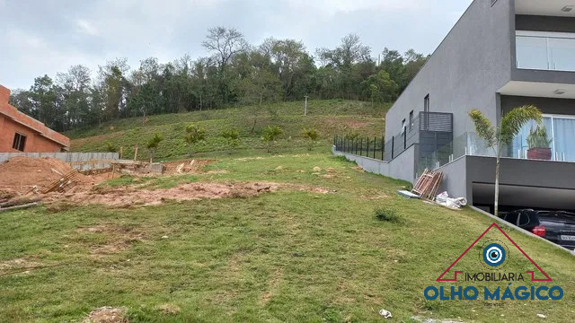 Terreno à venda, 711m² - Foto 1