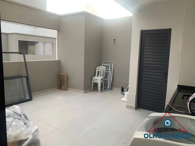 Cobertura à venda com 2 quartos, 75m² - Foto 2