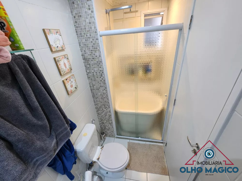 Apartamento à venda com 3 quartos, 70m² - Foto 2