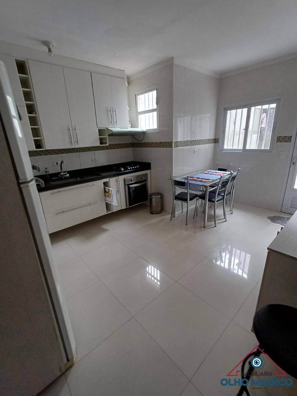 Sobrado à venda com 2 quartos, 270m² - Foto 9