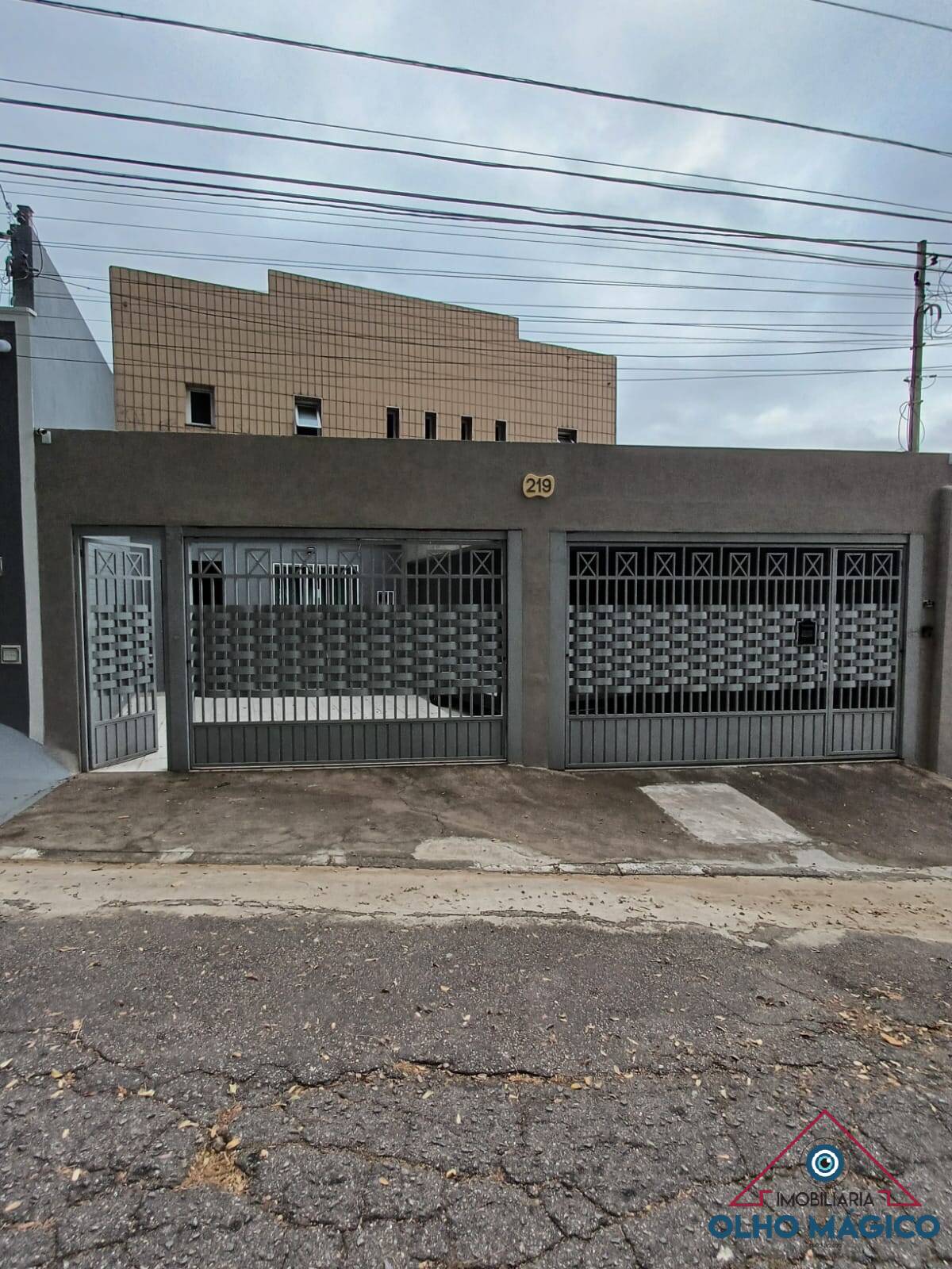 Sobrado à venda com 2 quartos, 270m² - Foto 1