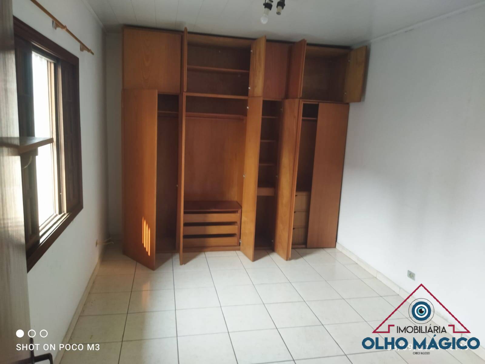 Casa à venda com 3 quartos, 200m² - Foto 11