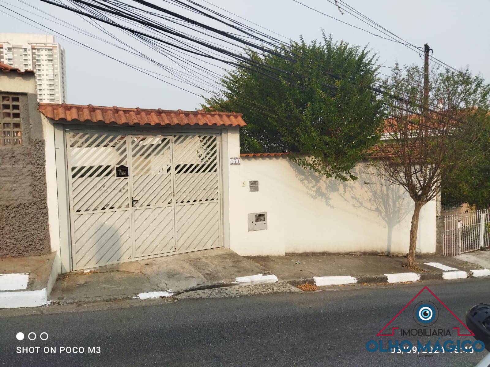 Casa à venda com 3 quartos, 200m² - Foto 1