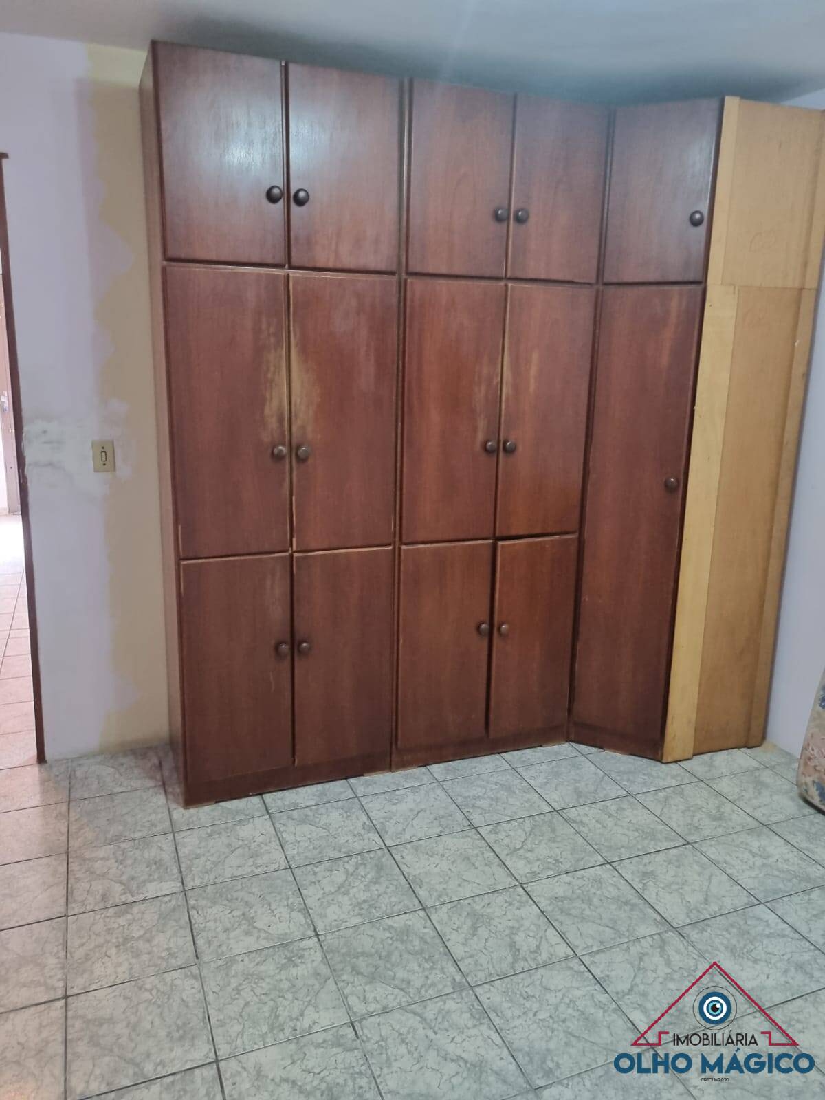 Apartamento à venda com 2 quartos, 64m² - Foto 2