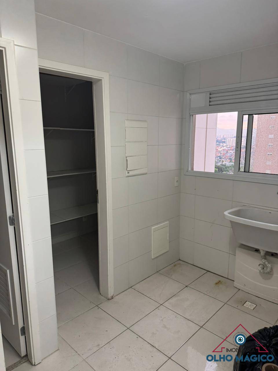 Apartamento para alugar com 4 quartos, 194m² - Foto 3